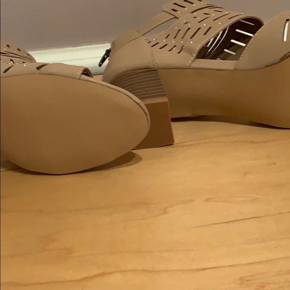 Sandler - Picture 3 of 3